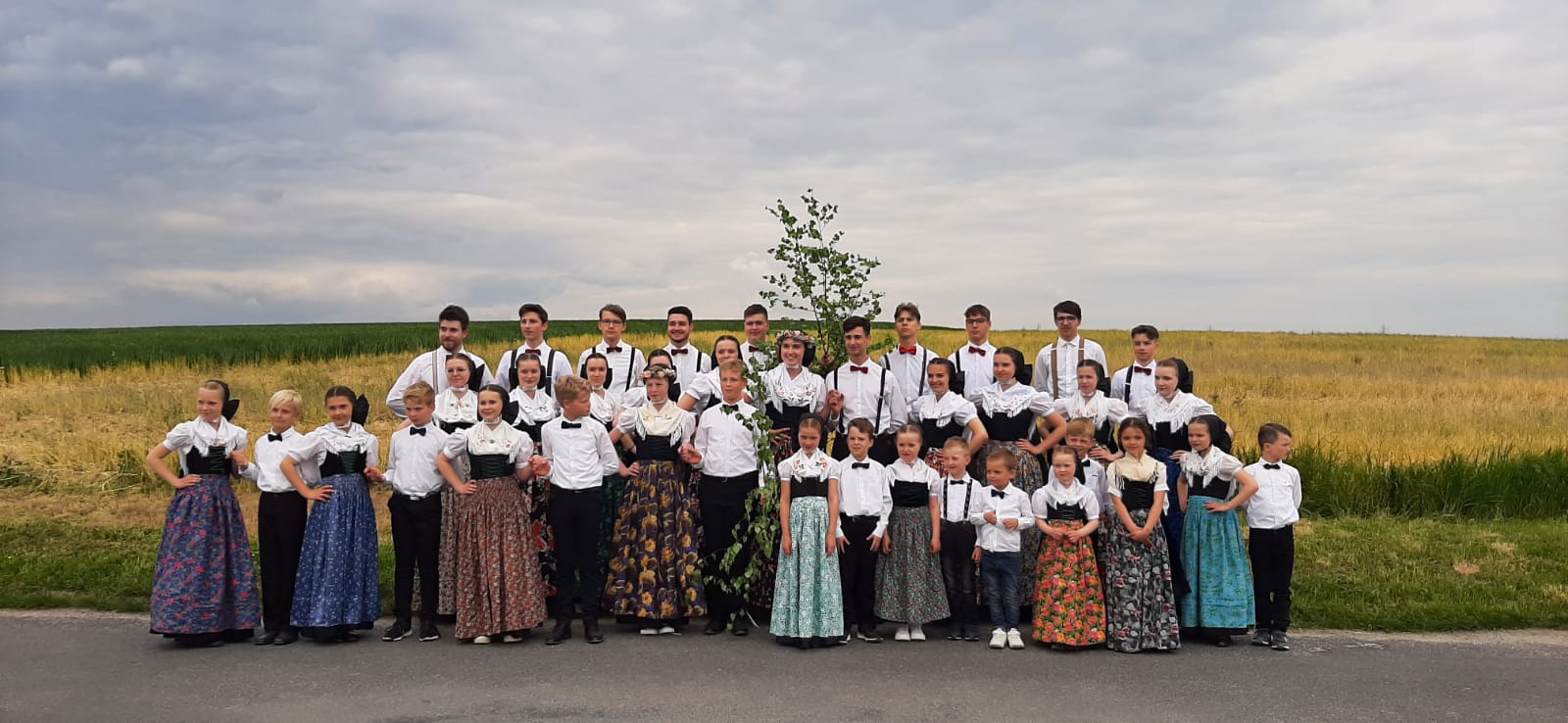 2023 05 14 Maibaumwerfen Wendischbaselitz   Gruppenbild